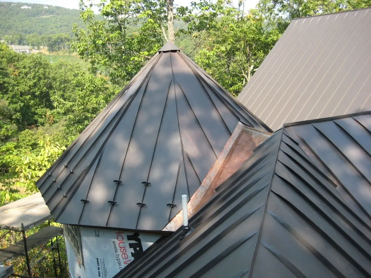 Professional Shingle Replacement & Repair by Craftsman Roofing in Fort Moultrie